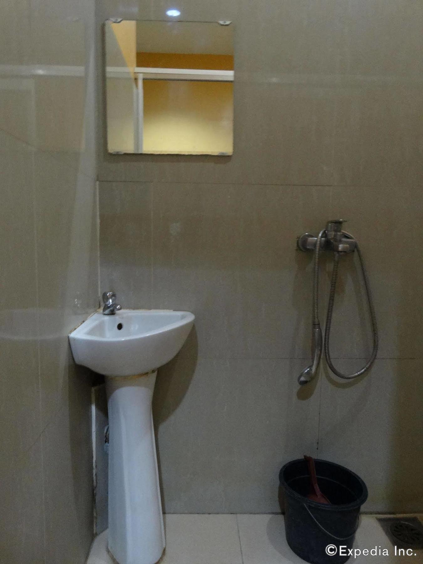 Daylight Inn Davao City Kültér fotó
