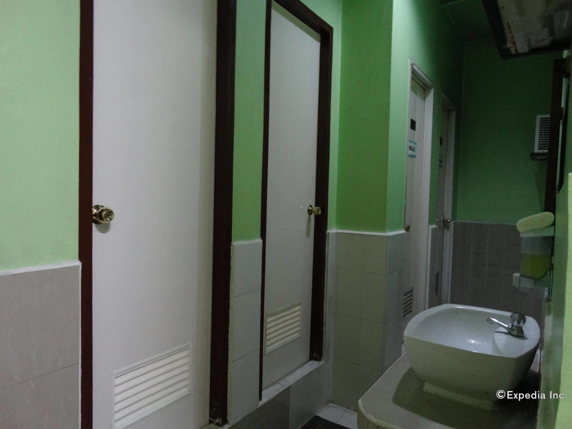 Daylight Inn Davao City Kültér fotó