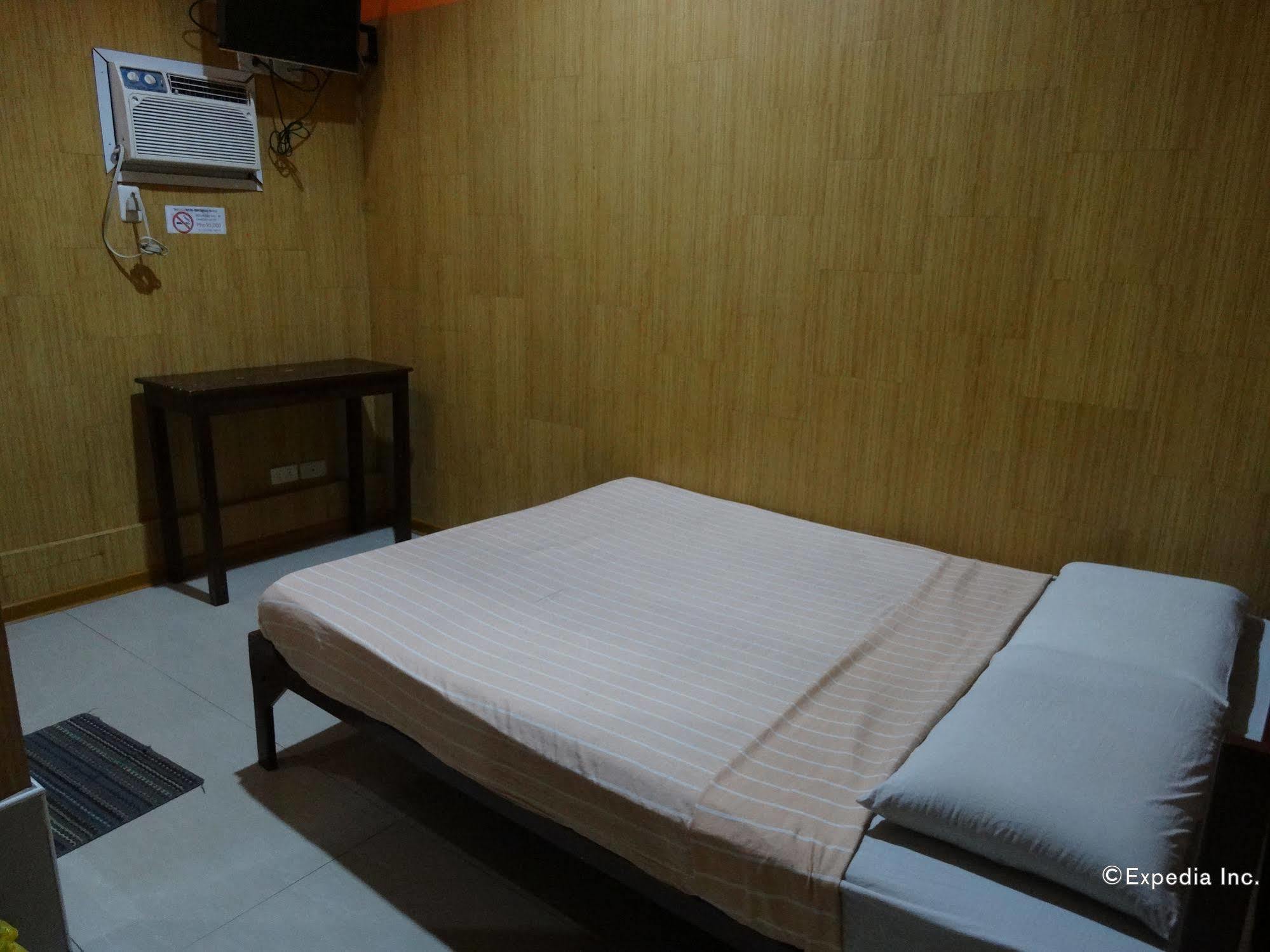 Daylight Inn Davao City Kültér fotó