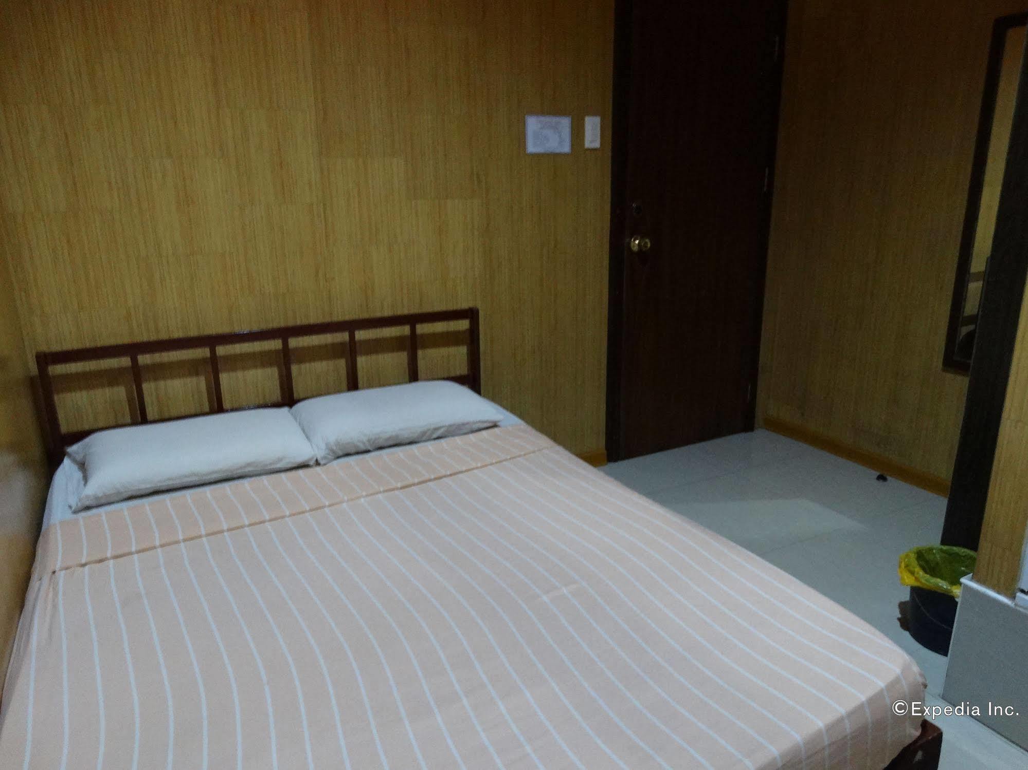 Daylight Inn Davao City Kültér fotó