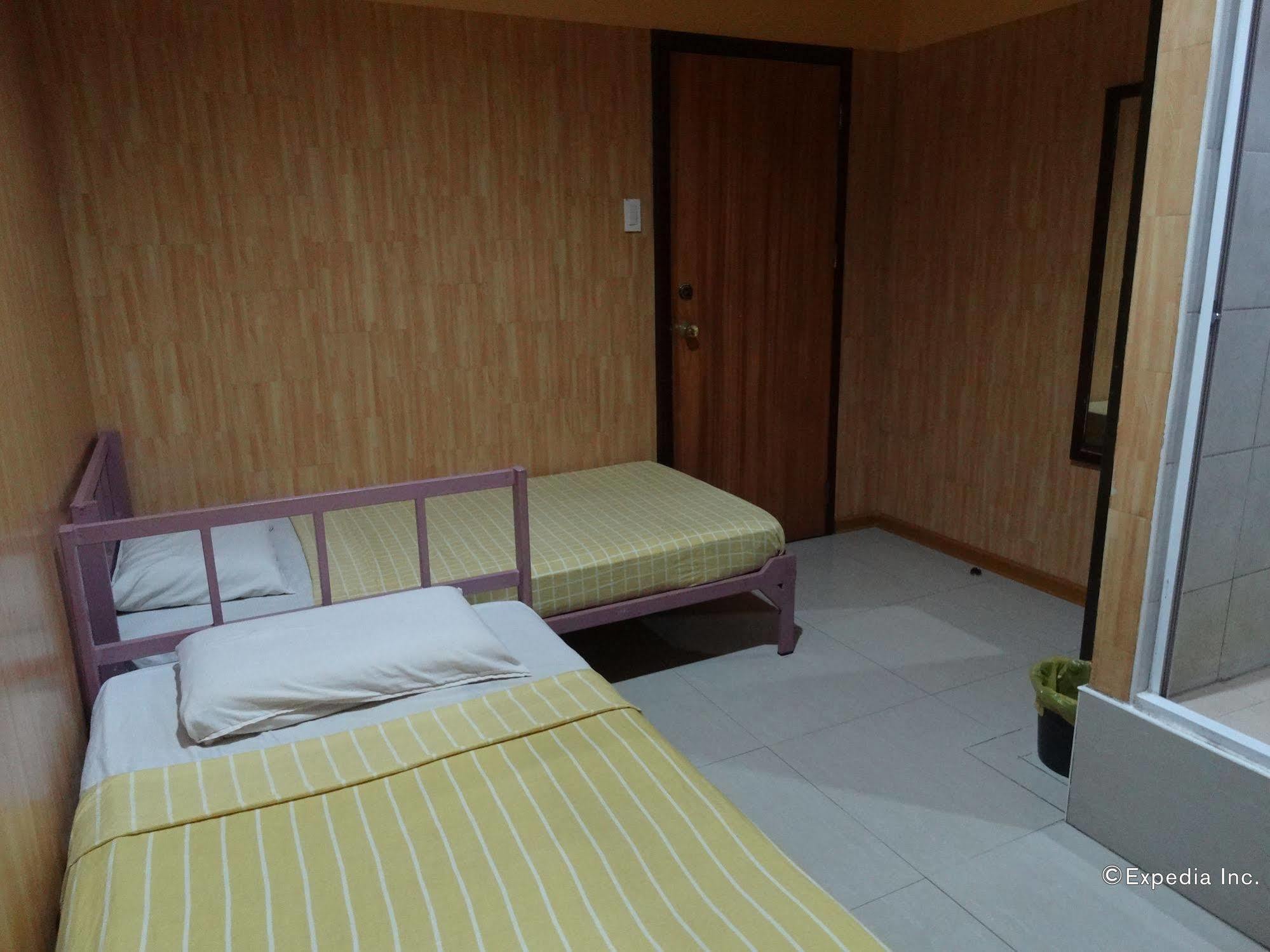 Daylight Inn Davao City Kültér fotó
