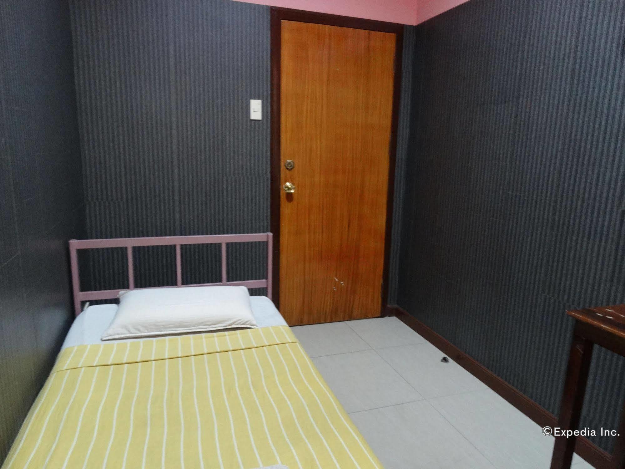 Daylight Inn Davao City Kültér fotó