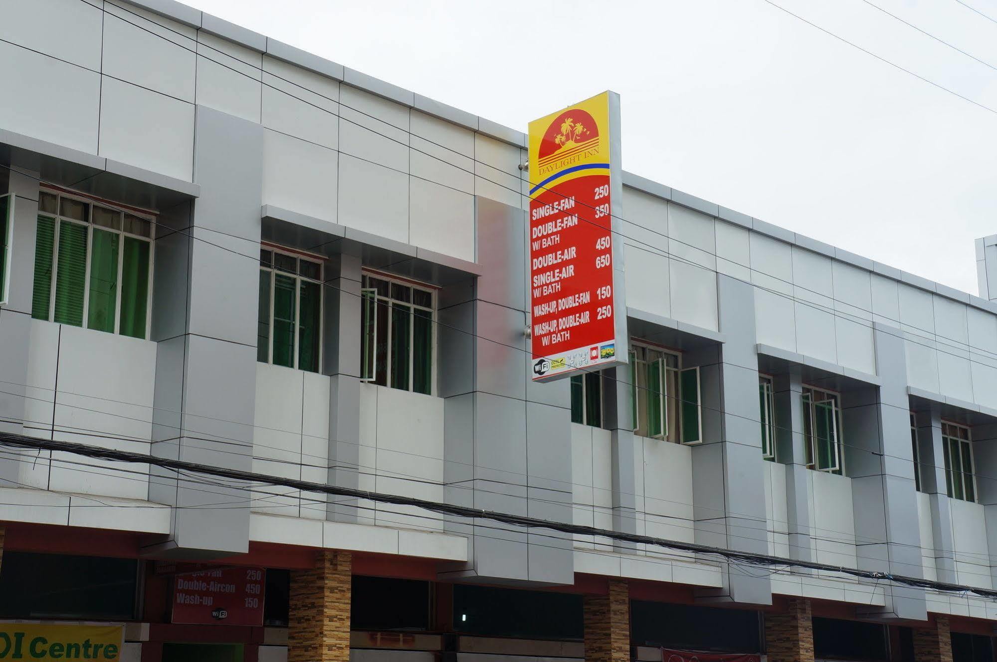 Daylight Inn Davao City Kültér fotó