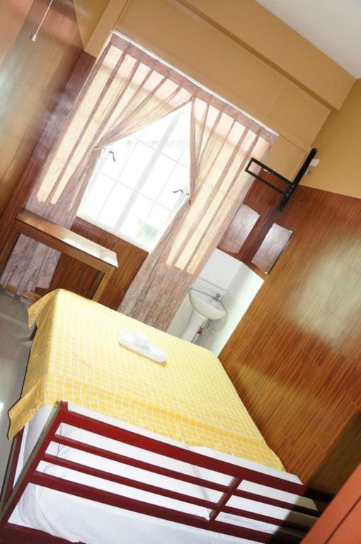Daylight Inn Davao City Kültér fotó